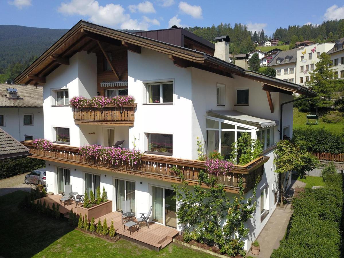 אורטיסיי Apartments Montblanc Sella מראה חיצוני תמונה